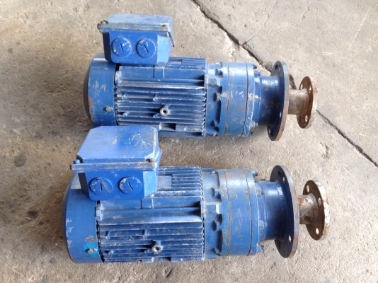 ขายมอเตอร์เกียร์ Sumitomo 2 HP. 380 V อัตราทด 1:17 สภาพสวย วิ่งนิ่ม พร้อมใช้งาน มี 2 ตัวครับ ตัวละ 7500 บาทครับ