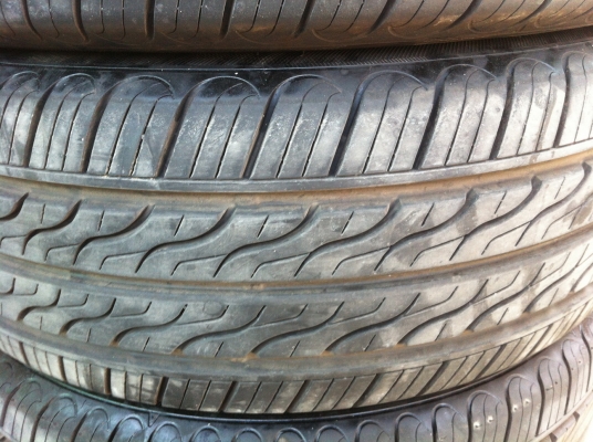 ขายยางTOYO TEO PLUS สภาพ 95\% วื่งไม่ถึง 800 โลใหม่มากๆ 9900 ขายยางTOYO TEO PLUS สภาพ 95\% วื่งไม่ถึง 800 โลใหม่มากๆ 9900