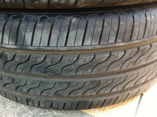 ขายยางTOYO TEO PLUS สภาพ 95\% วื่งไม่ถึง 800 โลใหม่มากๆ 9900 ขายยางTOYO TEO PLUS สภาพ 95\% วื่งไม่ถึง 800 โลใหม่มากๆ 9900