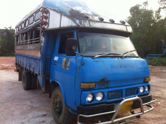 รถอีซูซุ 6 ล้อ รั้ว 85 แรงม้า. ( รถบรรทุก นักเรียน. ) ( ลดเหลือ. 120,000 บาท. !! ) สนใจติดต่อ 081 - 6079515 รถอีซูซุ 6 ล้อ รั้ว 85 แรงม้า. ( รถบรรทุก นักเรียน. ) ( ลดเหลือ. 120,000 บาท. !! ) สนใจติดต่อ 081 - 6079515