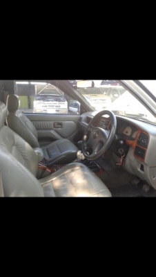 ขายรถisuzuแวน ดราก้อนอาย thairung สภาพสวยๆ