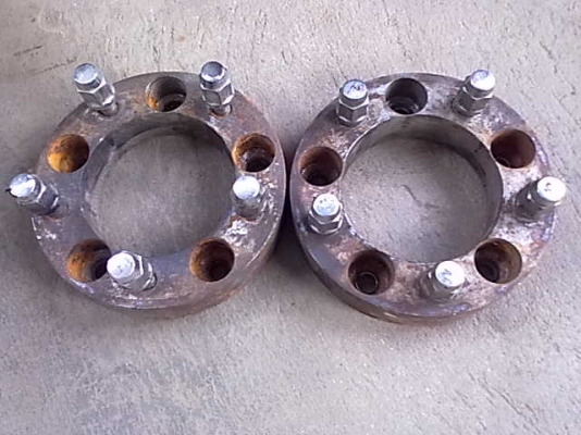 ขายสเปเซอร์  1นิ้ว ครึ่ง   5 รู ออก 5รู