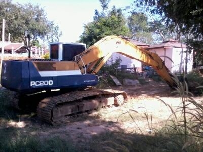 ขายรถแบคโฮ KOMATSU PC200-5 คอนโทนสั้น ซีเรียลสูง ไฟฟ้าครบเอกสารพร้อม