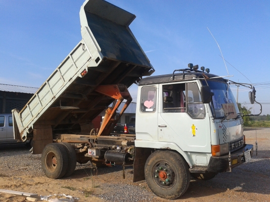 ขายหกล้อดั้ม