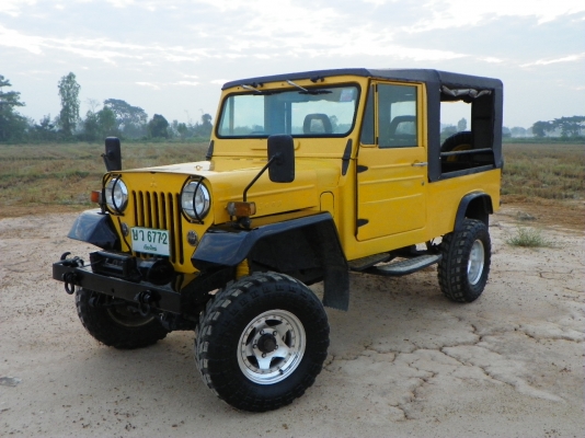 ขายถูก JEEP J46 4x4 เครื่อง4G53 สภาพสวยทะเบียนโอน ขายราคา 239,000.-(ไม่เอาวินซ์ลดไป25,000.-)