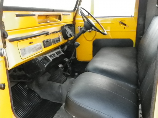 ขายถูก JEEP J46 4x4 เครื่อง4G53 สภาพสวยทะเบียนโอน ขายราคา 239,000.-(ไม่เอาวินซ์ลดไป25,000.-) ขายถูก JEEP J46 4x4 เครื่อง4G53 สภาพสวยทะเบียนโอน ขายราคา 239,000.-(ไม่เอาวินซ์ลดไป25,000.-)