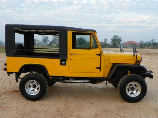 ขายถูก JEEP J46 4x4 เครื่อง4G53 สภาพสวยทะเบียนโอน ขายราคา 239,000.-(ไม่เอาวินซ์ลดไป25,000.-) ขายถูก JEEP J46 4x4 เครื่อง4G53 สภาพสวยทะเบียนโอน ขายราคา 239,000.-(ไม่เอาวินซ์ลดไป25,000.-)