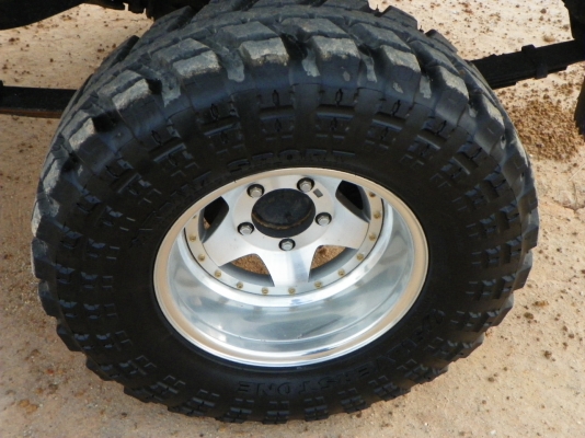 ขายถูก JEEP J46 4x4 เครื่อง4G53 สภาพสวยทะเบียนโอน ขายราคา 239,000.-(ไม่เอาวินซ์ลดไป25,000.-) ขายถูก JEEP J46 4x4 เครื่อง4G53 สภาพสวยทะเบียนโอน ขายราคา 239,000.-(ไม่เอาวินซ์ลดไป25,000.-)