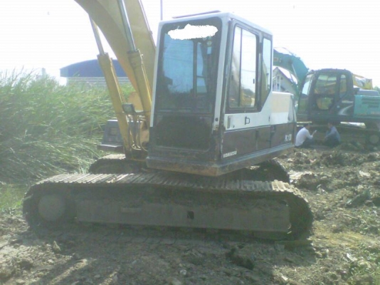 ขายKOMATSU PC 120-5สภาพสวยพร้อมใช้ เก่านอก ราคาต่อรองได้ ติดต่อได่ที่คุณ อ๊อฟ พิจิตร 086-737-9991
