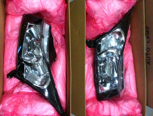 ไฟหน้า เชฟโรเลต ครูซ 2012 (ของใหม่) มาพร้อมหลอดไฟฮาโลเจนพร้อมใส่ได้เลย (ราคาคู่ล่ะ 3,000) ถูกกว่าห้างมาก ไฟหน้า เชฟโรเลต ครูซ 2012 (ของใหม่) มาพร้อมหลอดไฟฮาโลเจนพร้อมใส่ได้เลย (ราคาคู่ล่ะ 3,000) ถูกกว่าห้างมาก