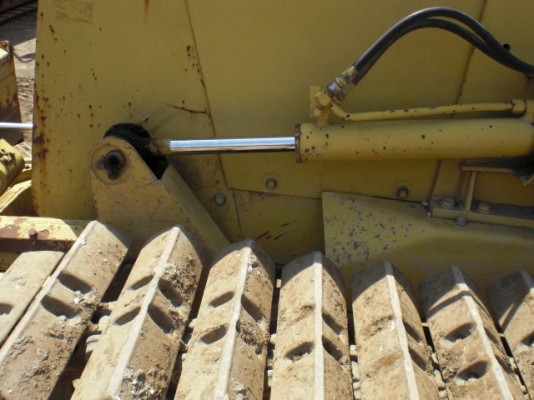 D20P-7-75526 รถดัน KOMATSU ตอนนี้รถจอดที่(CSนวนคร)ครับ D20P-7-75526 รถดัน KOMATSU ตอนนี้รถจอดที่(CSนวนคร)ครับ