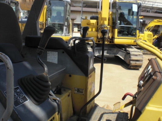 D20P-7-75526 รถดัน KOMATSU ตอนนี้รถจอดที่(CSนวนคร)ครับ D20P-7-75526 รถดัน KOMATSU ตอนนี้รถจอดที่(CSนวนคร)ครับ