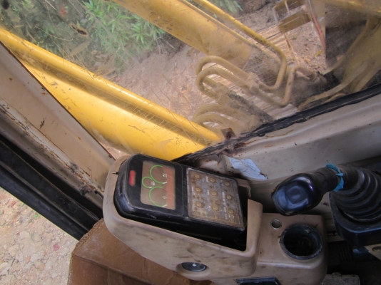 CAT320 V.2 รถสวยไฟฟ้าครบ ทะเบียนพร้อม CAT320 V.2 รถสวยไฟฟ้าครบ ทะเบียนพร้อม