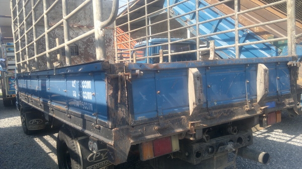 ขายอีซูซุ 6 ล้อ NPR58L 110 แรง กระบะยาว 4.3 ม.