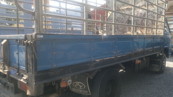 ขายอีซูซุ 6 ล้อ NPR58L 110 แรง กระบะยาว 4.3 ม.