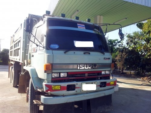 ขายรถบรรทุกISUZU ROCKY 210 HP.FULL TRAILER