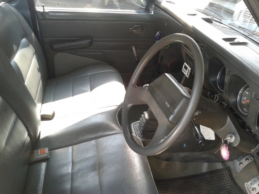 ขาย มาสด้าแฟมมิลี่ สภาพพร้อมใช้ เอกสารพร้อมโอน