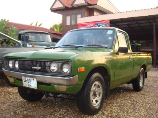 ดัทสัน 620 รุ่น4ขอ สภาพแห้งๆ สีสวยเอาไปแก้ไฟท้ายอย่างเดียว