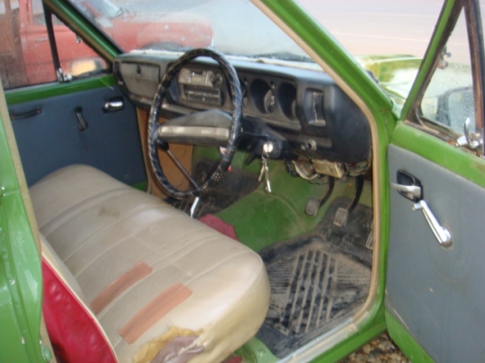 ดัทสัน 620 รุ่น4ขอ สภาพแห้งๆ สีสวยเอาไปแก้ไฟท้ายอย่างเดียว