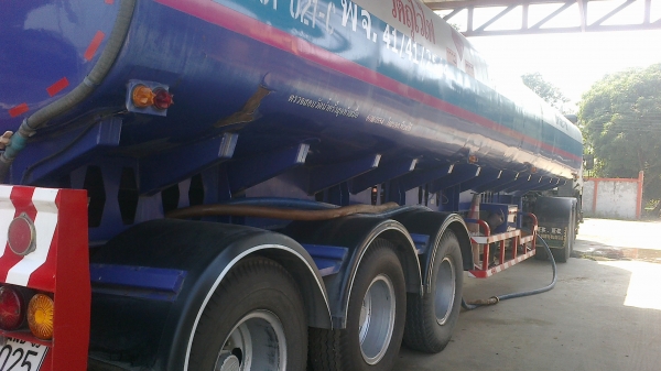 ขายหัวลากVolvo FL10พร้อมหางลากน้ำมัน