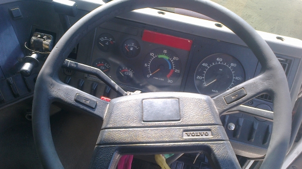 ขายหัวลากVolvo FL10พร้อมหางลากน้ำมัน