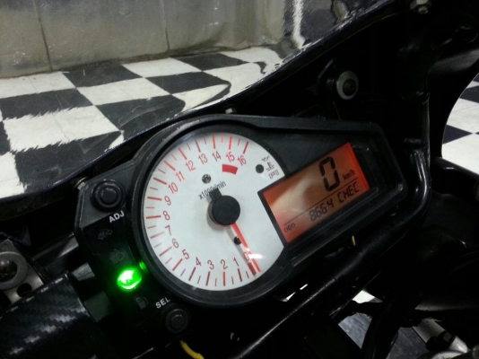 ขาย GSXR 750 K1 ปี 2001 หัวฉีด ราคา 135000 บาท โทร 082-2169945 ขาย GSXR 750 K1 ปี 2001 หัวฉีด ราคา 135000 บาท โทร 082-2169945