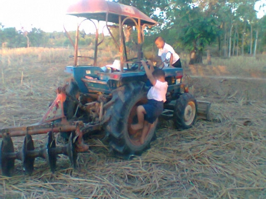 ขายไอซิกิ 23แรง พร้อมใบมีด ผานหลัง(5ใบ) ขายไอซิกิ 23แรง พร้อมใบมีด ผานหลัง(5ใบ)