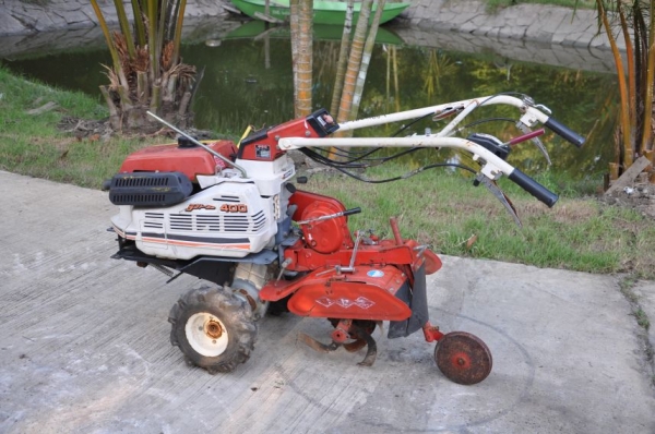 ขายรถพรวนดิน ISEKI มีเกียร์ สะดวกใช้งานง่าย นำเข้าญี่ปุ่นขายถูกมากๆ13,500บาทเท่านั้น!!