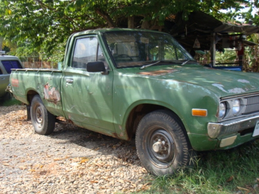 ดัทสัน 620 รุ่น4ขอ สภาพแห้งๆ สีต้องทำ หน้าเครื่องสีเดิมๆแห้งๆ