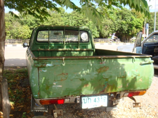 ดัทสัน 620 รุ่น4ขอ สภาพแห้งๆ สีต้องทำ หน้าเครื่องสีเดิมๆแห้งๆ ดัทสัน 620 รุ่น4ขอ สภาพแห้งๆ สีต้องทำ หน้าเครื่องสีเดิมๆแห้งๆ