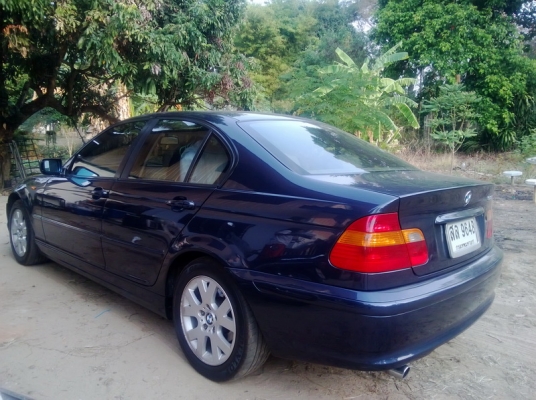 BMW318I AUTO 2003 รุ่นไฟยก คอนโทรลพวงมาลัย เบาะหนัง