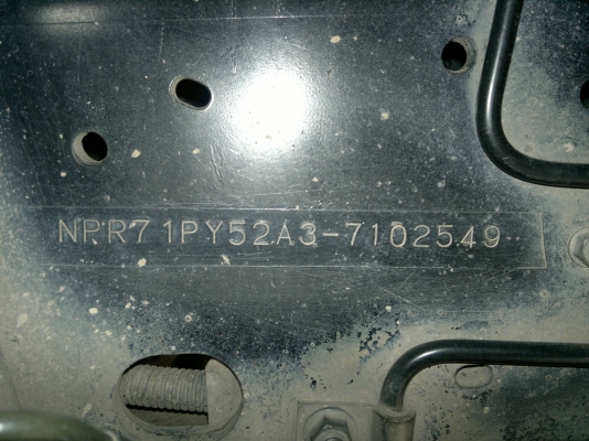 ขาย ISUZU 6 ล้อ NPR71PY52 130 แรง ปี 47 ยาว 5 เมตร ตู้ 10 บาน รถห้าง ด่วน!