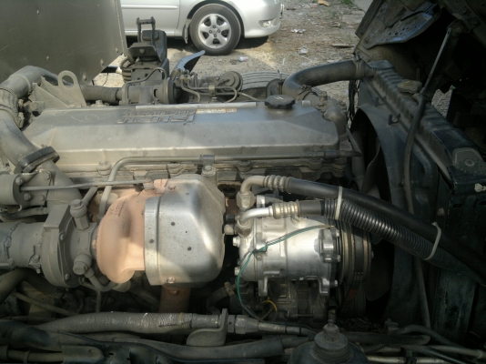 ขาย ISUZU 6 ล้อ NPR71PY52 130 แรง ปี 47 ยาว 5 เมตร ตู้ 10 บาน รถห้าง ด่วน!