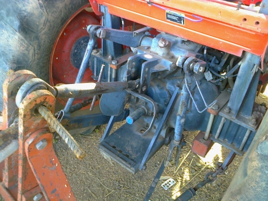 KUBOTA M5000 SU - 2 เพลา สภาพดีมากครับพร้อมใช้งาน ทำงาน 3,500 ชม. เครื่องปั๊มแห้งดีแรงดีไม่มีเยิ้ม อุปกรณ์ครบพร้อม มีใบดันหน้า ผานพรวนดิน 6 ช่วงล่างแน่น ยาง 4 เส้นประมาณ 60\% พร้อมใช้งาน เอกสารเล่มทะเบียนครบครับ KUBOTA M5000 SU - 2 เพลา สภาพดีมากครับพร้อมใช้งาน ทำงาน 3,500 ชม. เครื่องปั๊มแห้งดีแรงดีไม่มีเยิ้ม อุปกรณ์ครบพร้อม มีใบดันหน้า ผานพรวนดิน 6 ช่วงล่างแน่น ยาง 4 เส้นประมาณ 60\% พร้อมใช้งาน เอกสารเล่มทะเบียนครบครับ