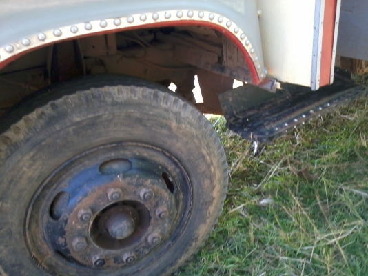 ขาย ISUZU 10 ล้อ รถเทลเลอร์ท้ายลาด 2 เพลา เครื่อง 6GB-1 175 แรง ฟิตมาใหม่ ทะเบียนพร้อมโอน ขาย ISUZU 10 ล้อ รถเทลเลอร์ท้ายลาด 2 เพลา เครื่อง 6GB-1 175 แรง ฟิตมาใหม่ ทะเบียนพร้อมโอน