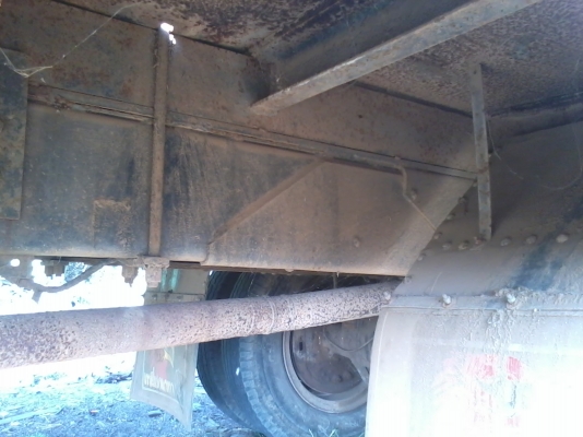 ขาย ISUZU 10 ล้อ รถเทลเลอร์ท้ายลาด 2 เพลา เครื่อง 6GB-1 175 แรง ฟิตมาใหม่ ทะเบียนพร้อมโอน ขาย ISUZU 10 ล้อ รถเทลเลอร์ท้ายลาด 2 เพลา เครื่อง 6GB-1 175 แรง ฟิตมาใหม่ ทะเบียนพร้อมโอน