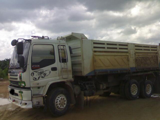 รถอิซูซุ 10 ล้อดั๊ม FXZ 320 แรงม้า  ปี 51  สนใจติดต่อ 081 - 6079515