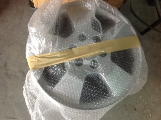 ขายแม็กซ์นาวาร่า 4วง ของเดิมติดรถคับ 4500บาท