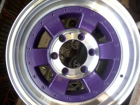 ล้อjapanขอบ 15 6รู กว้าง 7 นิ้ว 2ชิ้น ราคา4วง 8000 บาท