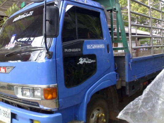 KM360 หัว FCนอก เครื่อง4HF1 อีซูซุ 120ฝาขาว Fหน้าFหลัง 5.5 เมตร KM360 หัว FCนอก เครื่อง4HF1 อีซูซุ 120ฝาขาว Fหน้าFหลัง 5.5 เมตร