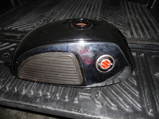 ขอบคุณพี่เสือ ขายแล้ว ถังน้ำมัน SUZUKI-K-125 M.2 แท้ไม่ผุใช้งานได้ทันทีสนใจติดต่อโทร.081-005-8785