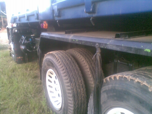 ขายรถพ่วงอีซูซุ  320  ปี  48  รถสวยหัวบางเดิม  ยางเต็ม  18 เส้น