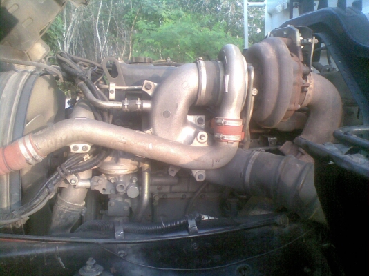 ขายรถพ่วงอีซูซุ  320  ปี  48  รถสวยหัวบางเดิม  ยางเต็ม  18 เส้น