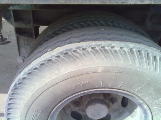 ต้องการขายรถแท๊งค์ โมลาซ  แม่+ลูก 18 ล้อ มิตซู เทอร์โบ TF 527MTF3553 ปี 38