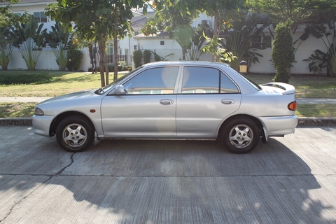 ต้องการขาย รถเก๋ง  MITSUBISHI  LANCER