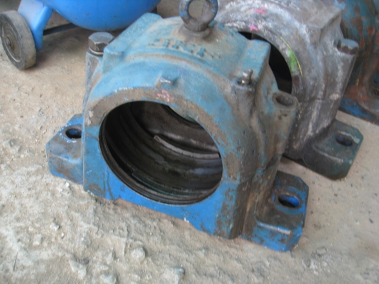 ขาย ตุ๊กตา รองเพลา  skf  6 นิ้ว 4 นิ้ว  2คู่ ราคาถูก 6000 บาท