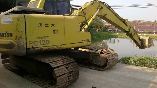 PC120-6 Komatsu ไฟฟ้าครบ เอกสารใบเสร็จซื้อสด (บ.ยนตการ)ช่วงล่างเต็ม แอร์เติมน้ำยา เครื่องเสียงพร้อม