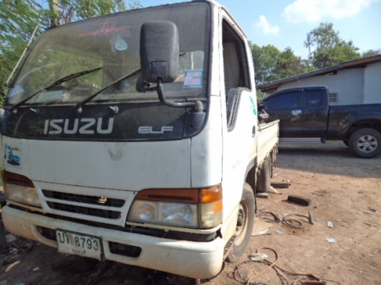 ขายรถอีซูซุัหัวการ์ตูน4ล้อกลางเครื่อง88 สภาพดีราคาถูกๆพร้อมใช้งานคับ