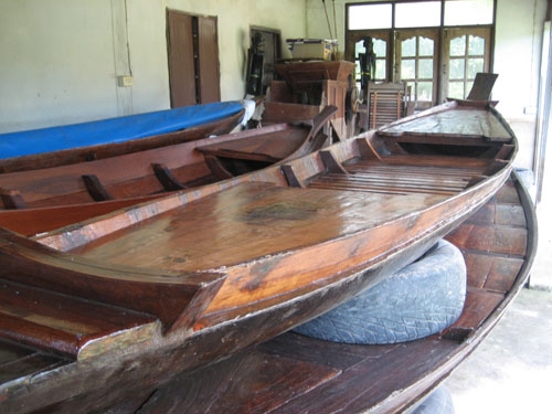 เรือพายม้า เรือขุดไม้ตะเคียน สภาพสมบูรณ์ สวย พร้อมใช้