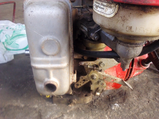 เครื่องยนต์HONDA G200  5.5 แรงม้า สภาพสวยใช้งานมาน้อย พร้อมใช้เครื่องติดดี